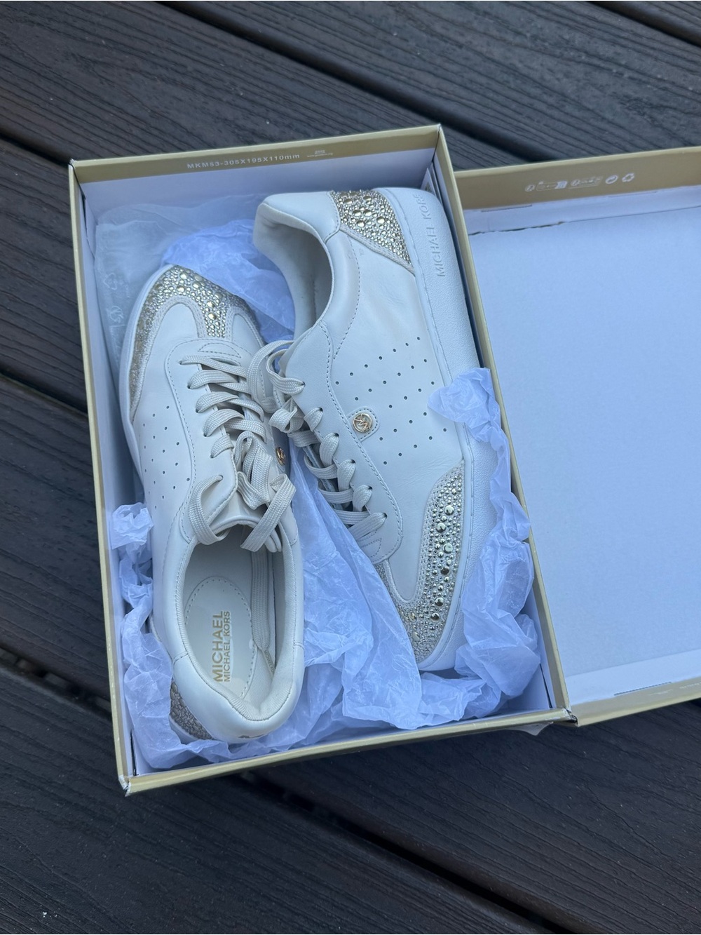 Michael Kors Sneakers Scotty Leather Lace-up Sneakers with Charms 8 - Picture 3 of 7